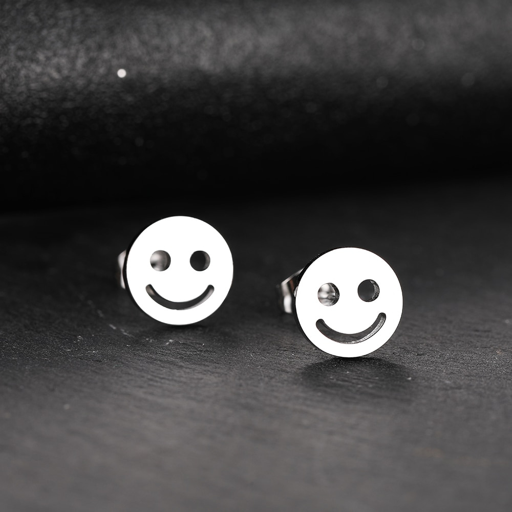 earring smiley