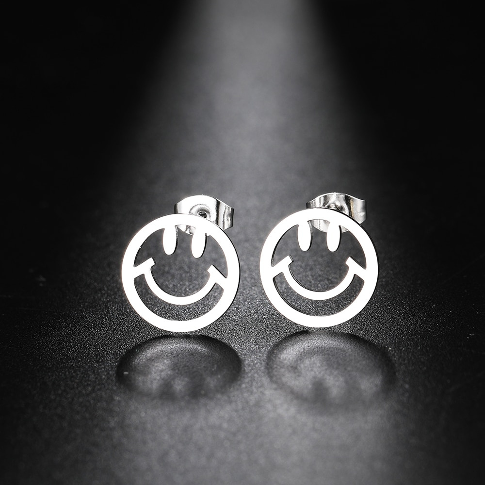 earring smiley