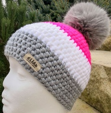 Women's beanie with pom pom - Women's ball with pom pom